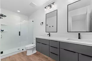 527 W 620 N, Centerville, UT 84014 - Photo 9