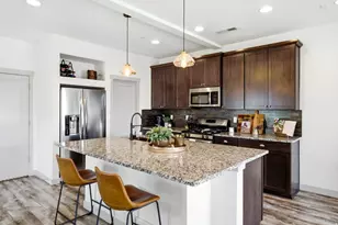 91 N Rio Grand Ave, Farmington, UT 84025 - Photo 5