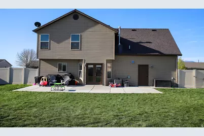 735 S Hillcrest Loop, Malad City, ID 83252 - Photo 3