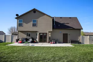 735 S Hillcrest Loop, Malad City, ID 83252 - Photo 3