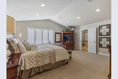 1074 E Black Forest Dr S, Sandy, UT 84094 - Photo 19