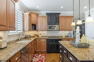 1074 E Black Forest Dr S, Sandy, UT 84094 - Photo 7