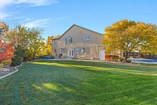 1074 E Black Forest Dr S, Sandy, UT 84094 - Photo 47