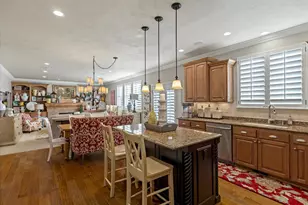1074 E Black Forest Dr S, Sandy, UT 84094 - Photo 9