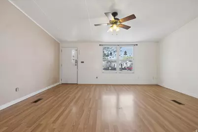 449 W Richard St, Grantsville, UT 84029 - Photo 3