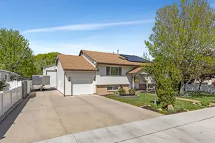 9714 S 575 E, Sandy, UT 84070 - Photo 3