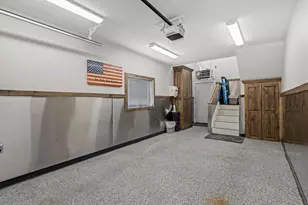 9714 S 575 E, Sandy, UT 84070 - Photo 23