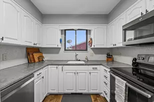 5896 S 3950 W, Roy, UT 84067 - Photo 9