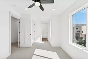 256 N Main St, Bountiful, UT 84010 - Photo 25