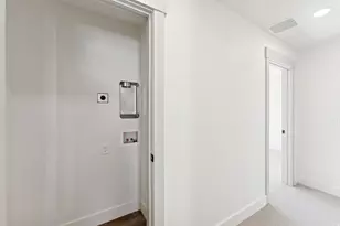 256 N Main St, Bountiful, UT 84010 - Photo 17
