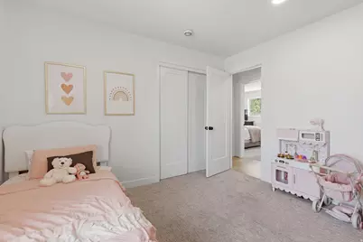 2508 E Robidoux Rd S, Sandy, UT 84093 - Photo 29