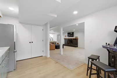 2508 E Robidoux Rd S, Sandy, UT 84093 - Photo 33