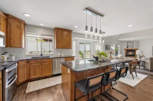 2209 S Hunter Dr, Saratoga Springs, UT 84045 - Photo 13