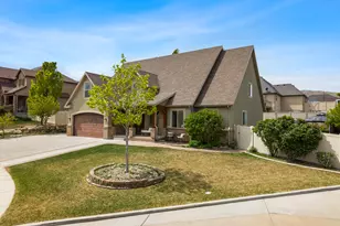 2209 S Hunter Dr, Saratoga Springs, UT 84045 - Photo 3