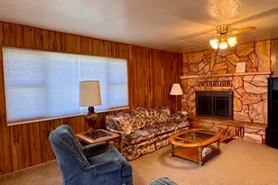160 W 300 N, Fillmore, UT 84631 - Photo 3