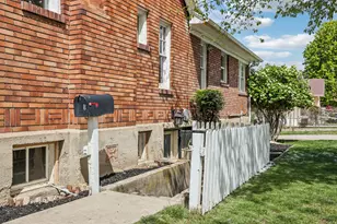 195 E 100 N, Bountiful, UT 84010 - Photo 27