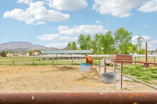 2464 E Autumn Dr, Eagle Mountain, UT 84005 - Photo 39
