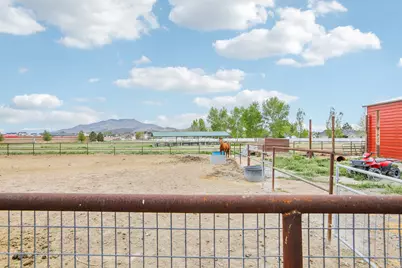 2464 E Autumn Dr, Eagle Mountain, UT 84005 - Photo 41