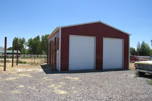2464 E Autumn Dr, Eagle Mountain, UT 84005 - Photo 3