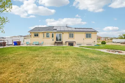 2464 E Autumn Dr, Eagle Mountain, UT 84005 - Photo 43