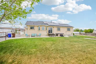 2464 E Autumn Dr, Eagle Mountain, UT 84005 - Photo 43