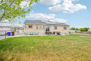 2464 E Autumn Dr, Eagle Mountain, UT 84005 - Photo 43