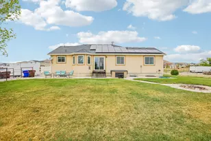 2464 E Autumn Dr, Eagle Mountain, UT 84005 - Photo 41