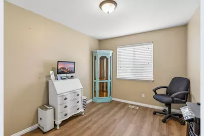 2464 E Autumn Dr, Eagle Mountain, UT 84005 - Photo 15