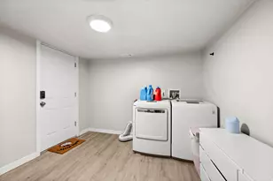 454 S 1000 W, Salt Lake City, UT 84104 - Photo 23