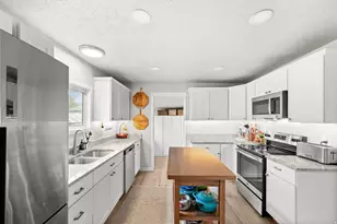 454 S 1000 W, Salt Lake City, UT 84104 - Photo 7