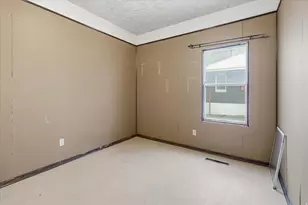 137 Bannock St, Malad City, ID 83252 - Photo 11