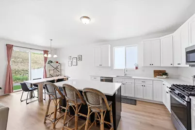 7118 W Owens View Way, West Jordan, UT 84081 - Photo 11