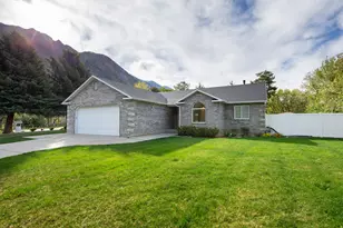 1020 E Oak Hill Dr, Alpine, UT 84004 - Photo 1
