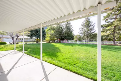 1020 E Oakhill Dr, Alpine, UT 84004 - Photo 9
