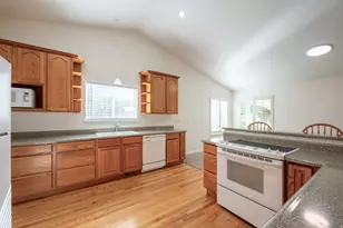 1020 E Oak Hill Dr, Alpine, UT 84004 - Photo 3