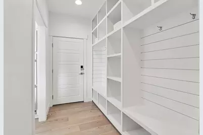 146 E Baltic Rush Ave S, Saratoga Springs, UT 84045 - Photo 9