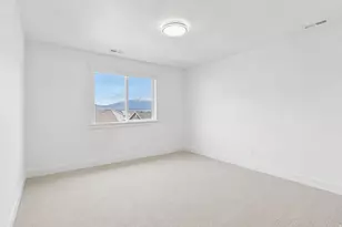 146 E Baltic Rush Ave S, Saratoga Springs, UT 84045 - Photo 15