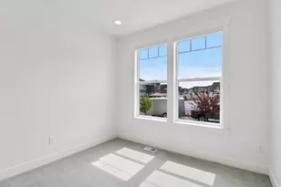 146 E Baltic Rush Ave S, Saratoga Springs, UT 84045 - Photo 11