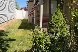 5928 W Roseberry St S, West Jordan, UT 84081 - Photo 3