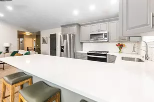 2537 E Cupecoy Dr, Cottonwood Heights, UT 84121 - Photo 13