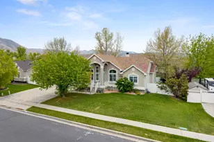257 W Lakeside Dr, Stansbury Park, UT 84074 - Photo 3