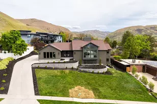 261 N Sandrun Rd, Salt Lake City, UT 84103 - Photo 41