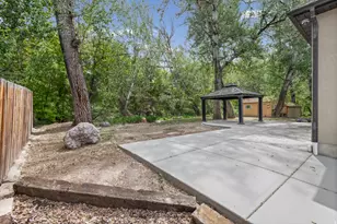 10637 S Crescent Bend Dr, Sandy, UT 84070 - Photo 41