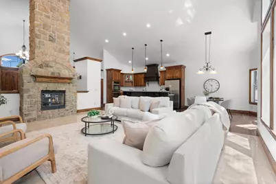 10637 S Crescent Bend Dr, Sandy, UT 84070 - Photo 9