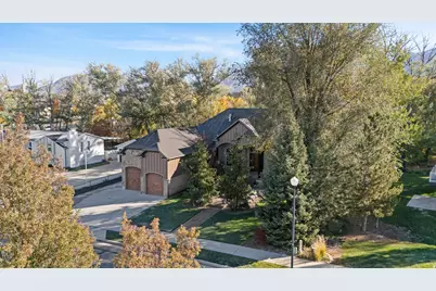 10637 S Crescent Bend Dr, Sandy, UT 84070 - Photo 35