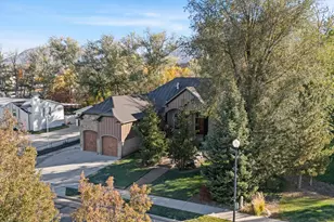 10637 S Crescent Bend Dr, Sandy, UT 84070 - Photo 35