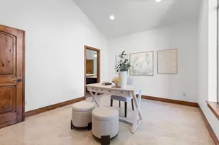 10637 S Crescent Bend Dr, Sandy, UT 84070 - Photo 17