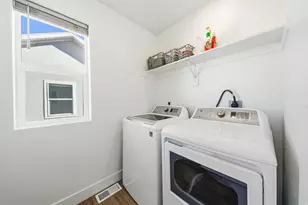 2832 S Shoreline Dr W, Syracuse, UT 84075 - Photo 27