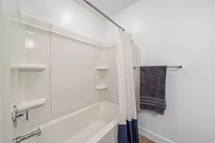 2832 S Shoreline Dr W, Syracuse, UT 84075 - Photo 25