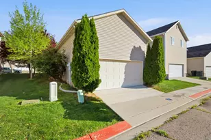 1693 N Aaron Dr, Tooele, UT 84074 - Photo 17